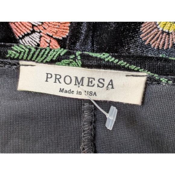 Promesa USA Boho Stretch Velvet Embroidered Floral Bell Sleeve Top Size Large - Picture 7 of 9